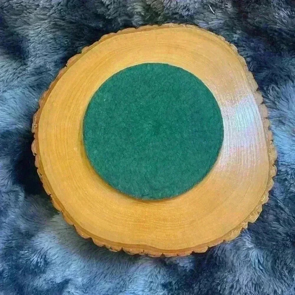 Vintage Nut Bowl  with nut crackers - Picture 5 of 15